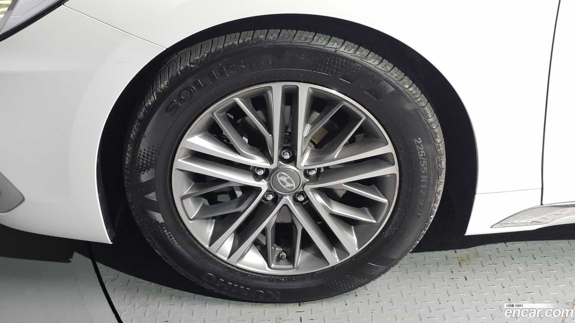 Grandeur Hyundai 2018.2-OUTER-005