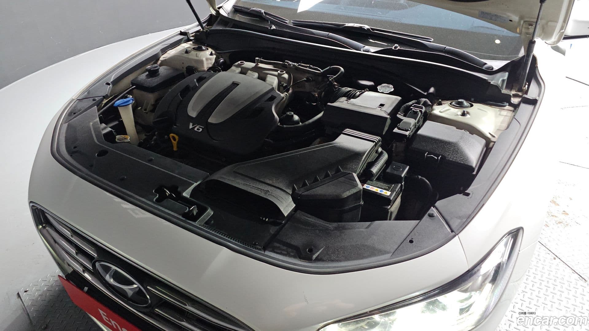 Main__Slider__Photo:Grandeur Hyundai 2018.2-5