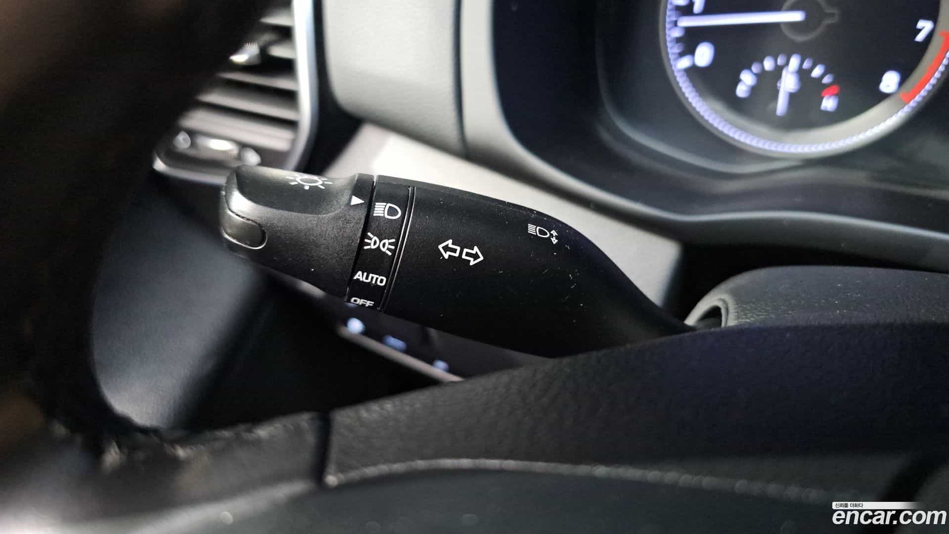 Grandeur Hyundai 2018.2-OPTION-019