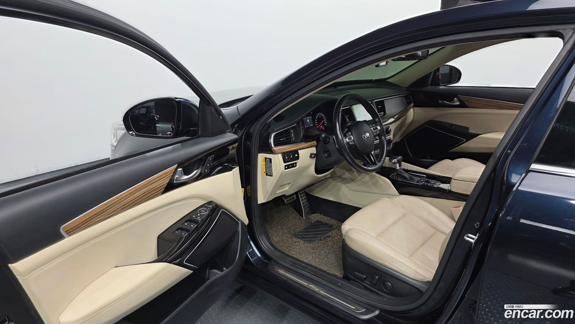 Main__Slider__Photo:K7 Kia 2017.4-10