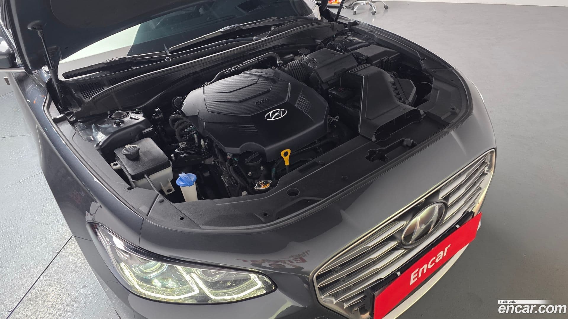 Main__Slider__Photo:Grandeur Hyundai 2017.8-5