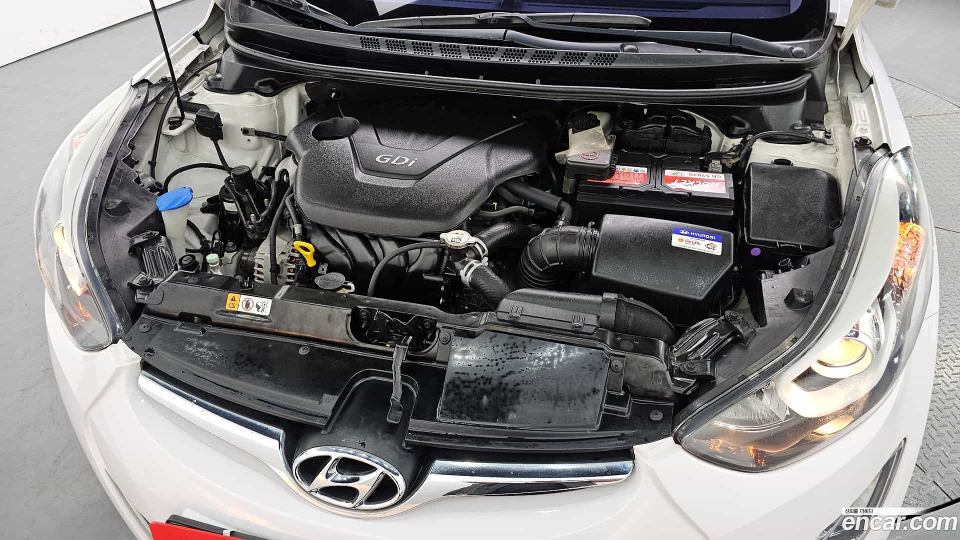 AVANTE Hyundai 2015.1-OUTER-006