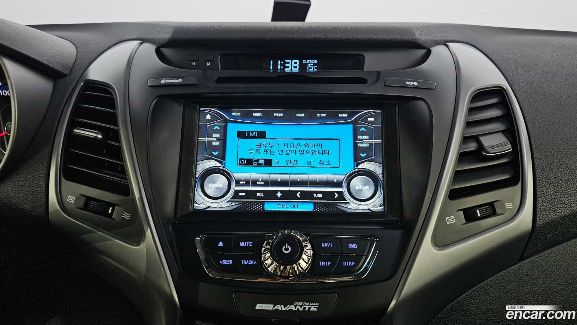 AVANTE Hyundai 2015.1-OPTION-018