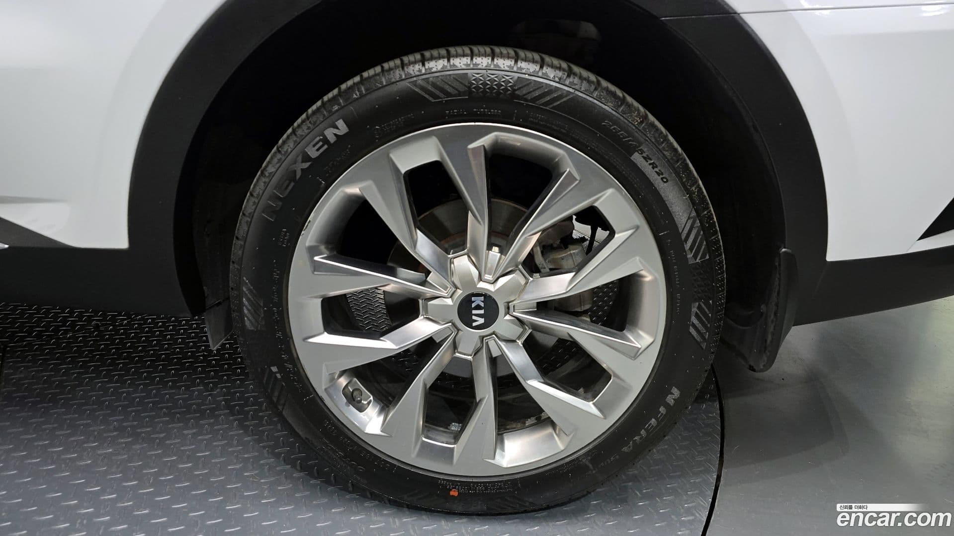 Main__Slider__Photo:Sorento Kia 2020.6-4