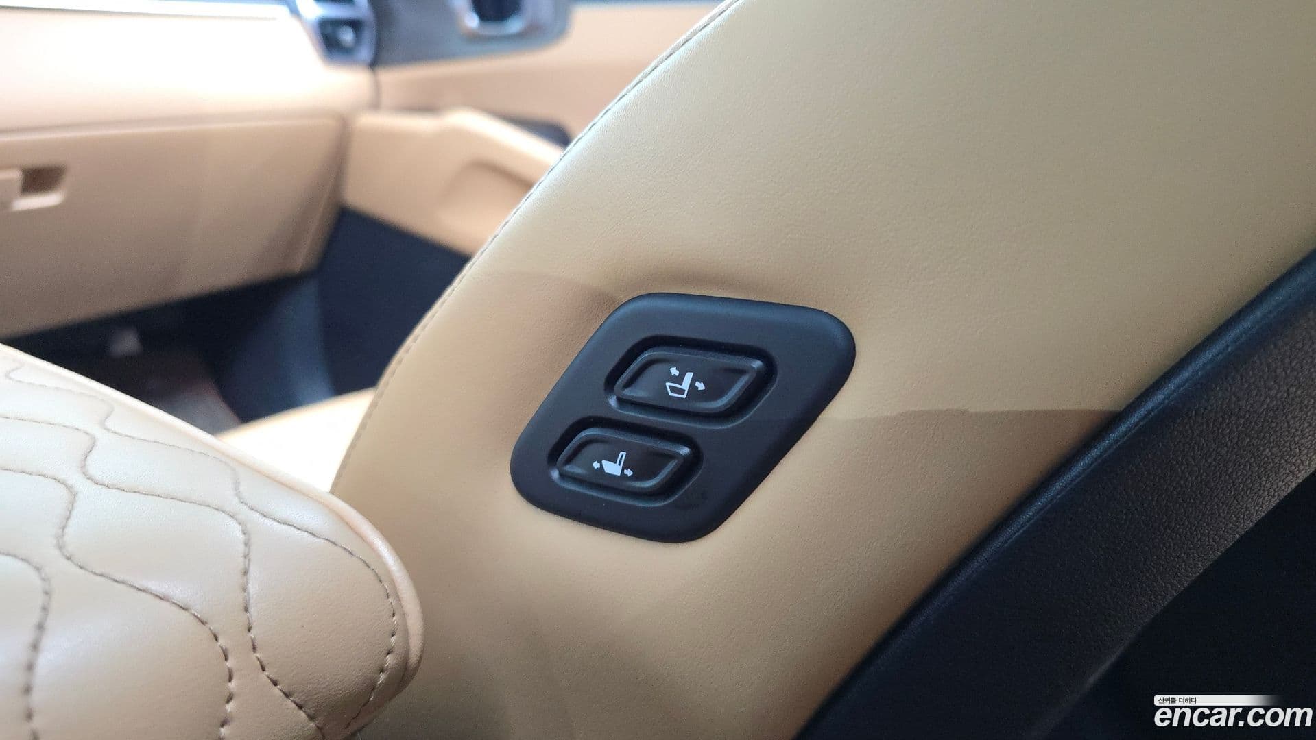 Main__Slider__Photo:Sorento Kia 2020.6-16