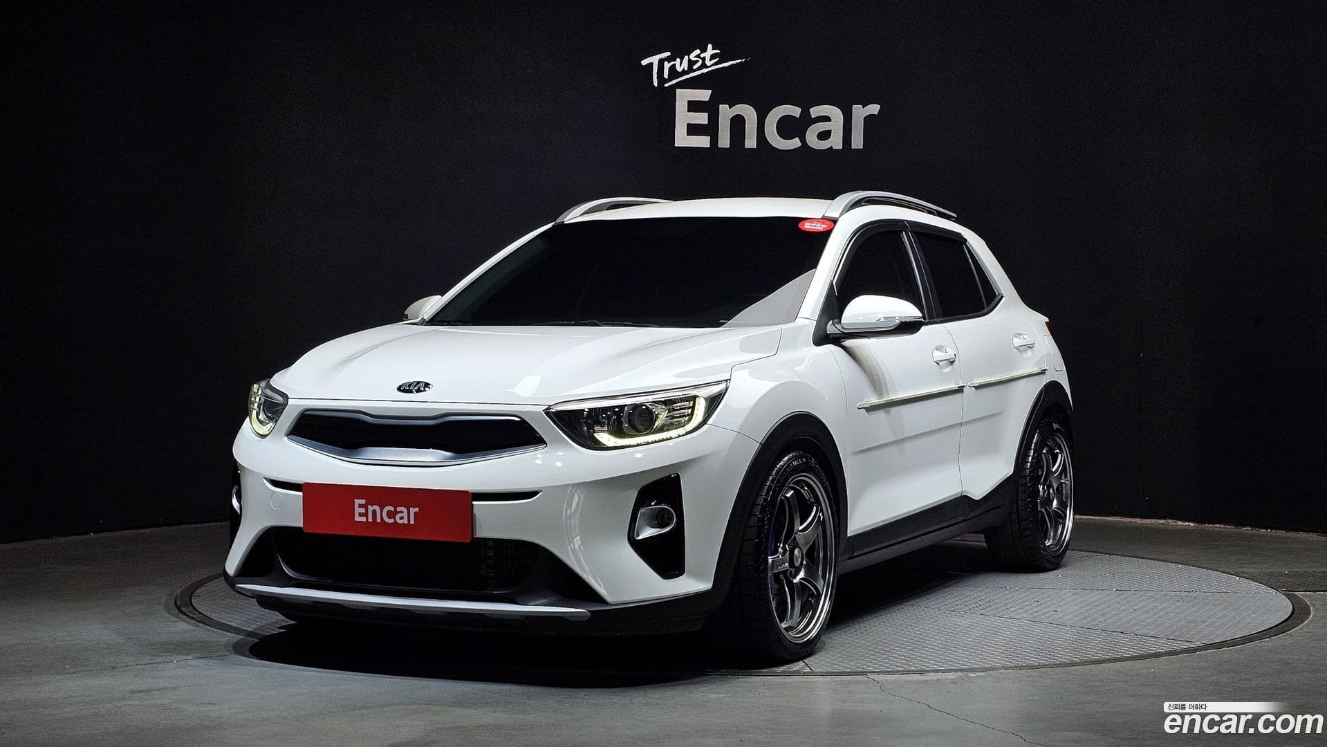Main__Slider__Photo:Stonic Kia 2019.6-0