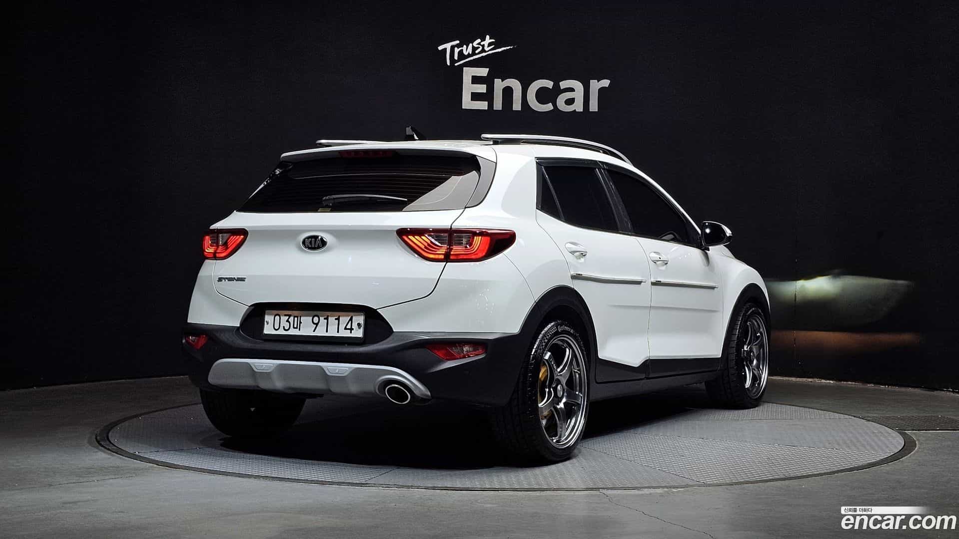 Stonic Kia 2019.6-OUTER-002