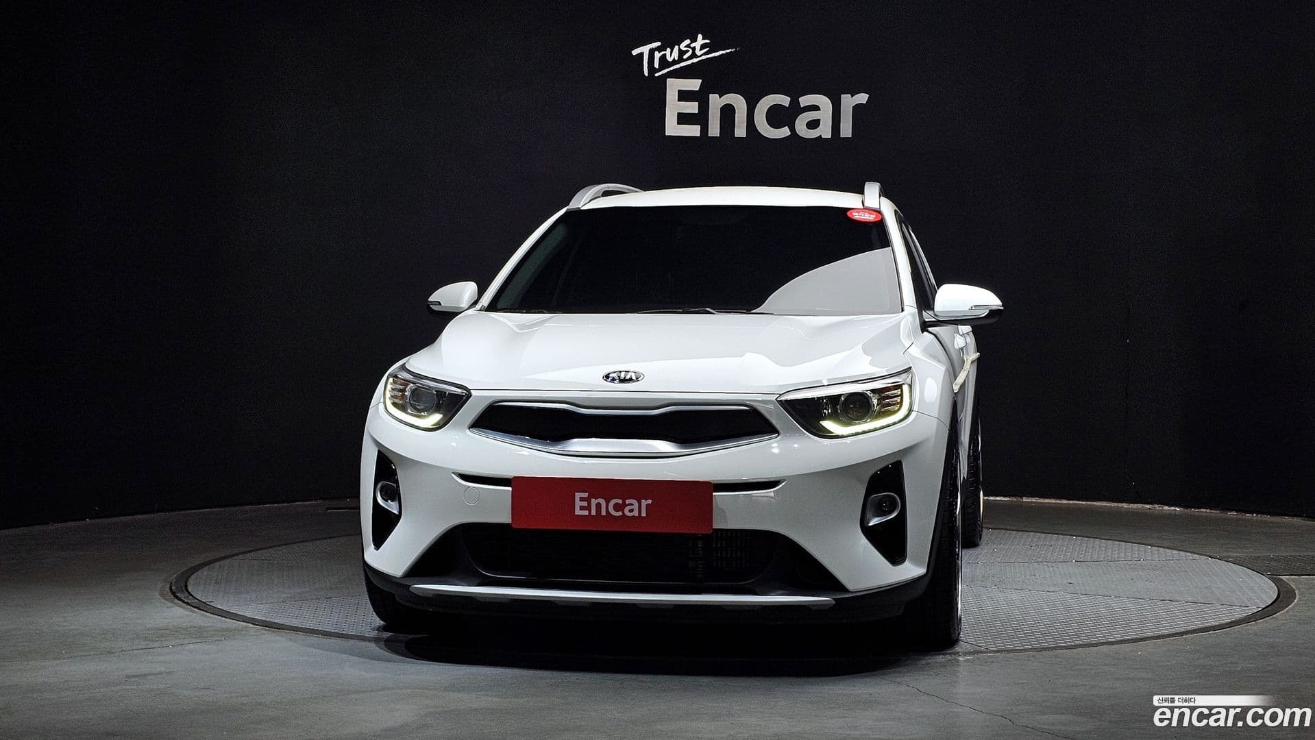 Main__Slider__Photo:Stonic Kia 2019.6-2