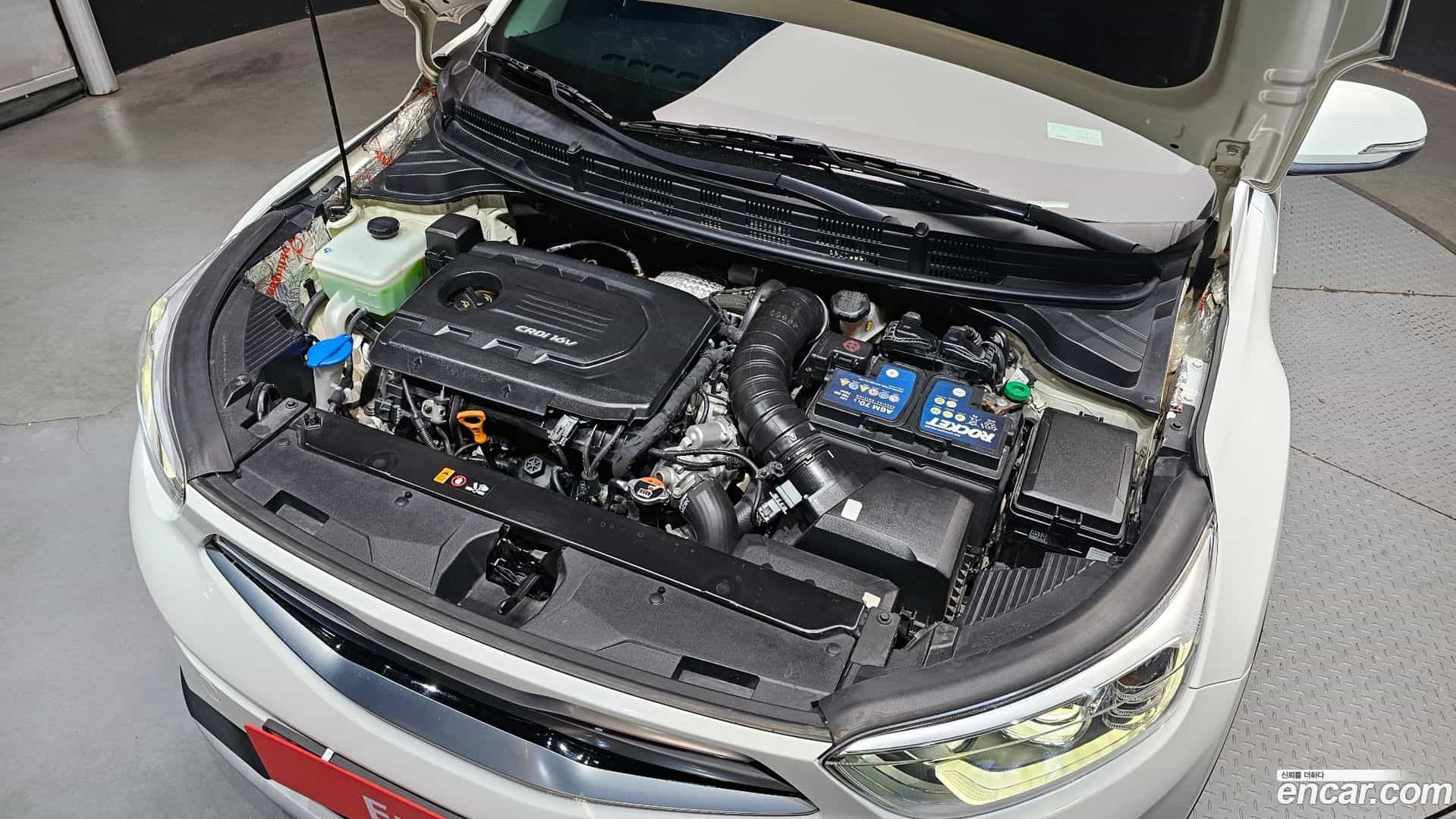 Stonic Kia 2019.6-OUTER-006