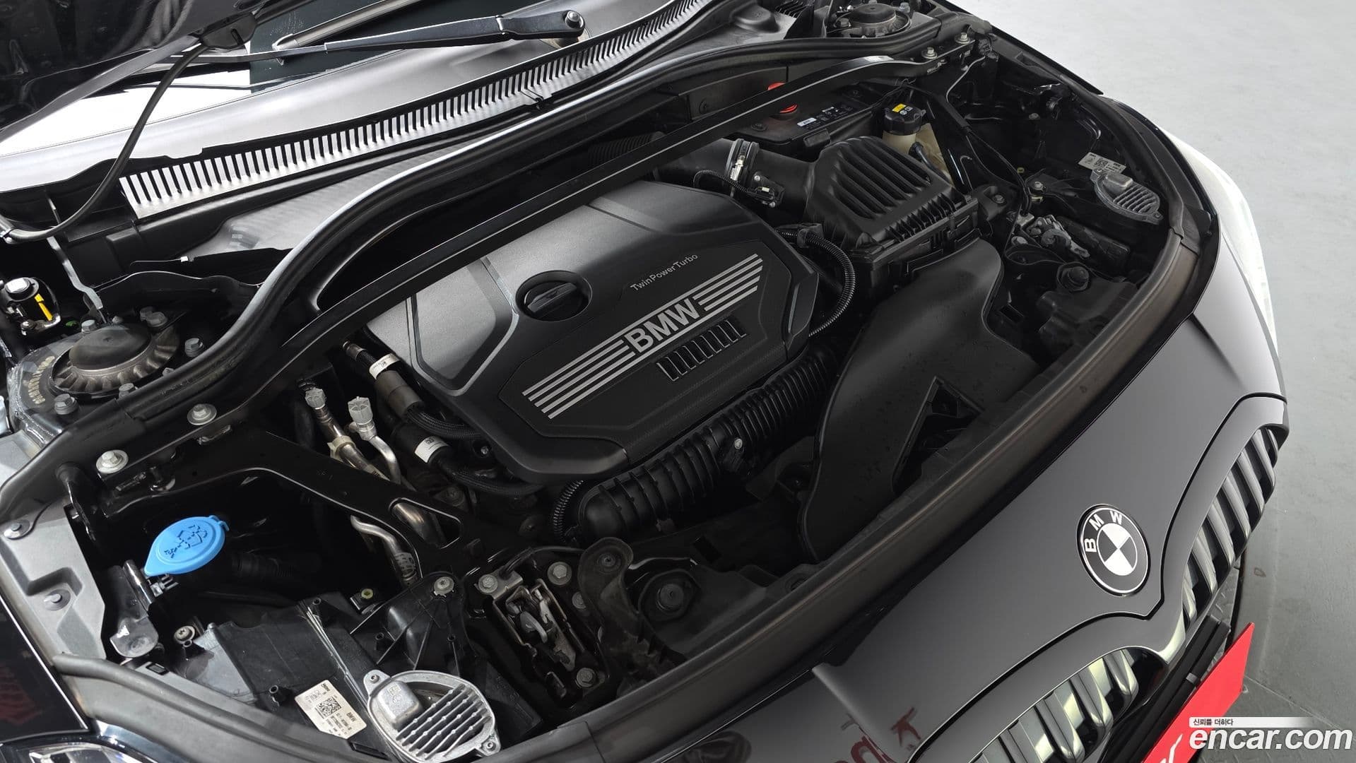 Main__Slider__Photo:1-Series BMW 2021.11-5