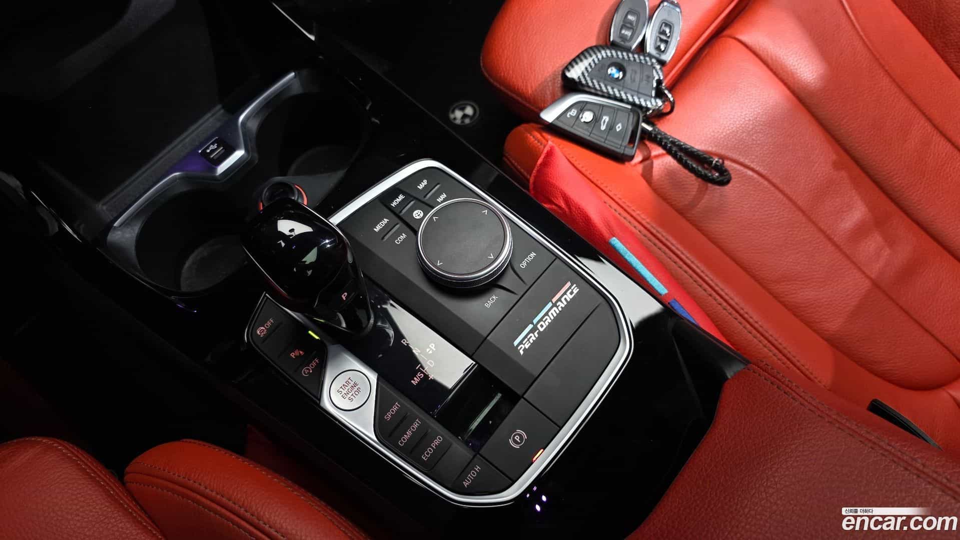 1-Series BMW 2021.11-INNER-009