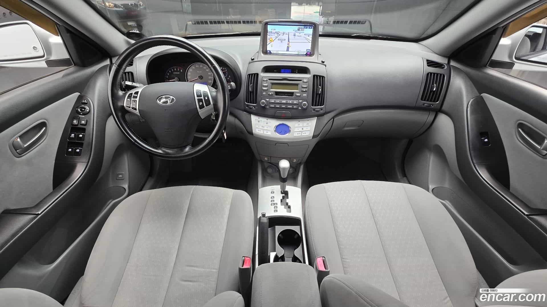 AVANTE Hyundai 2007.5-INNER-007