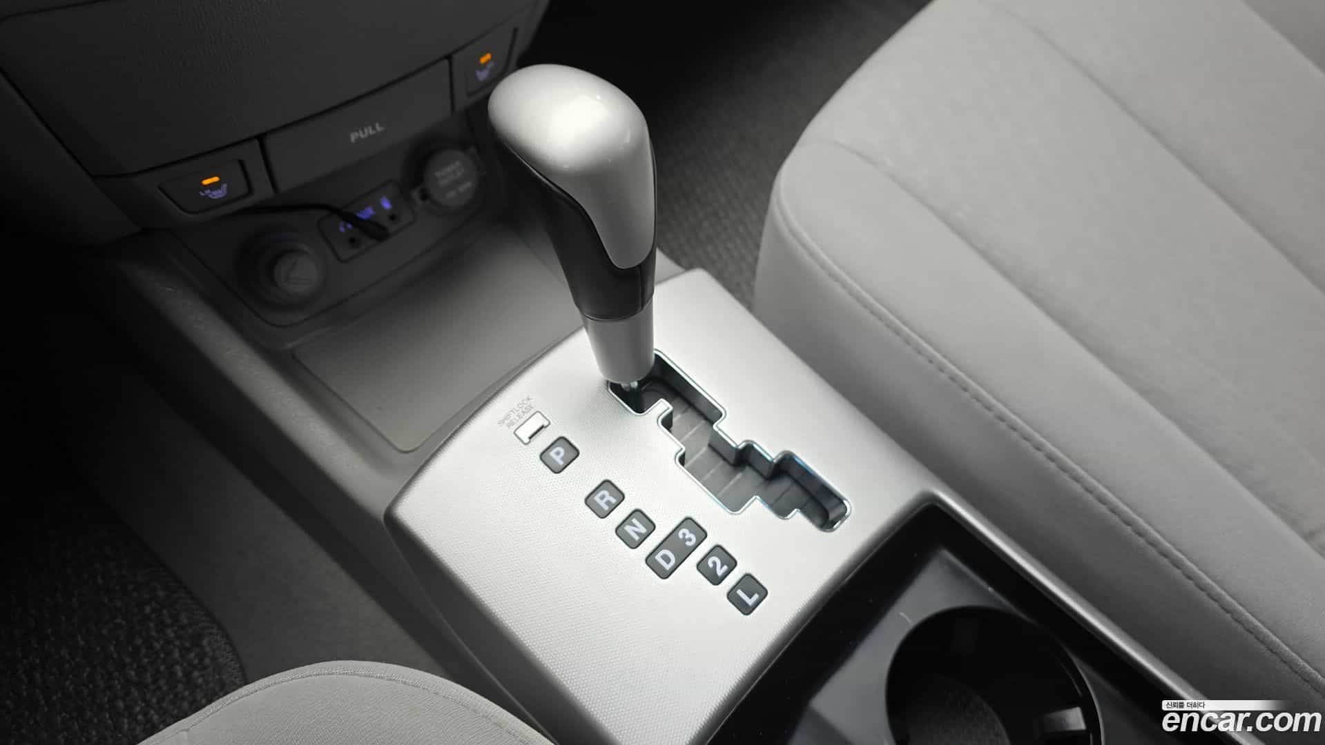 AVANTE Hyundai 2007.5-INNER-009