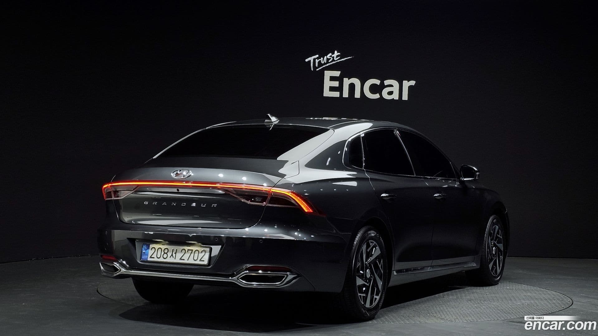 Main__Slider__Photo:Grandeur Hyundai 2022.1-1