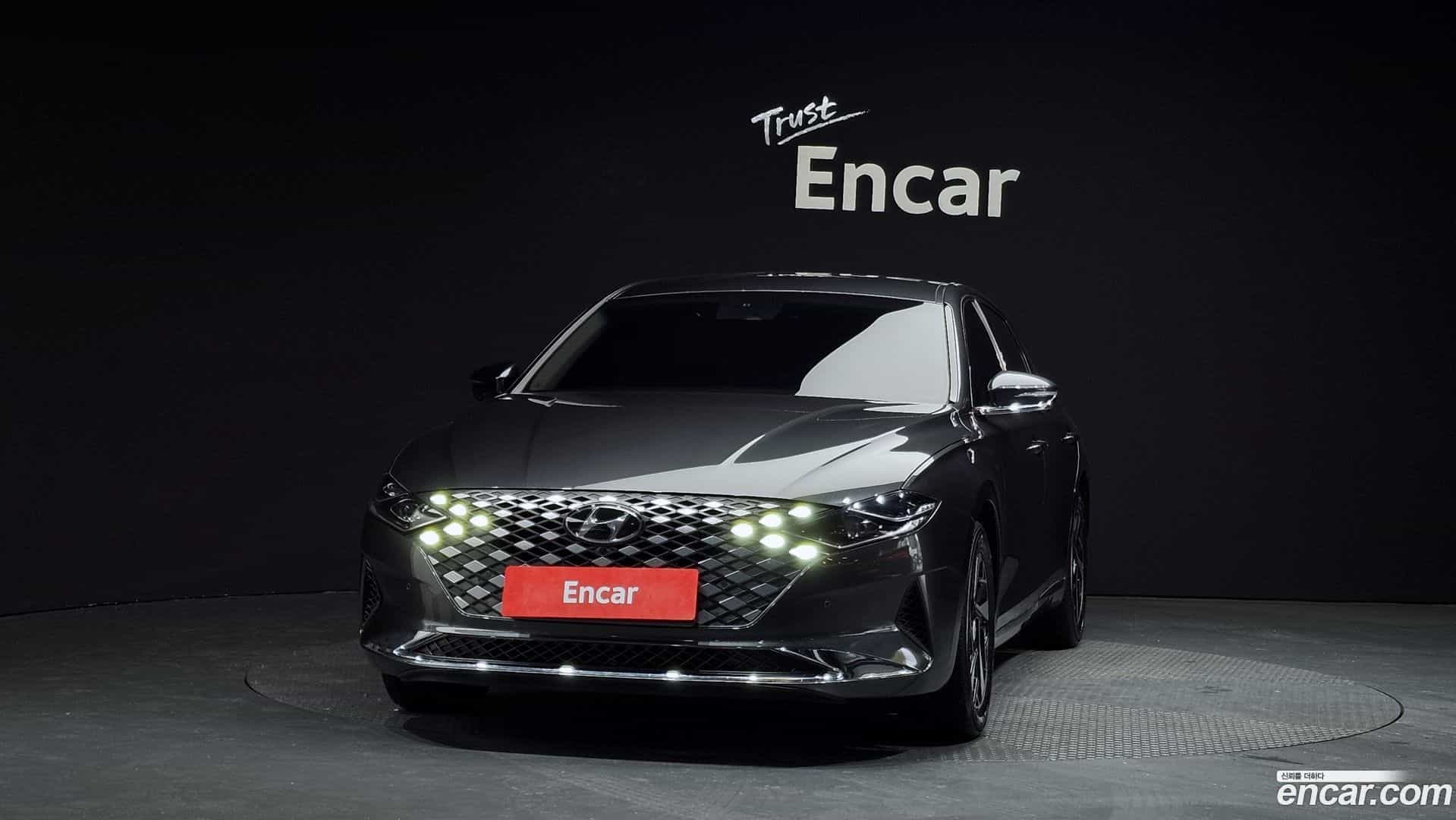 Grandeur Hyundai 2022.1-OUTER-003