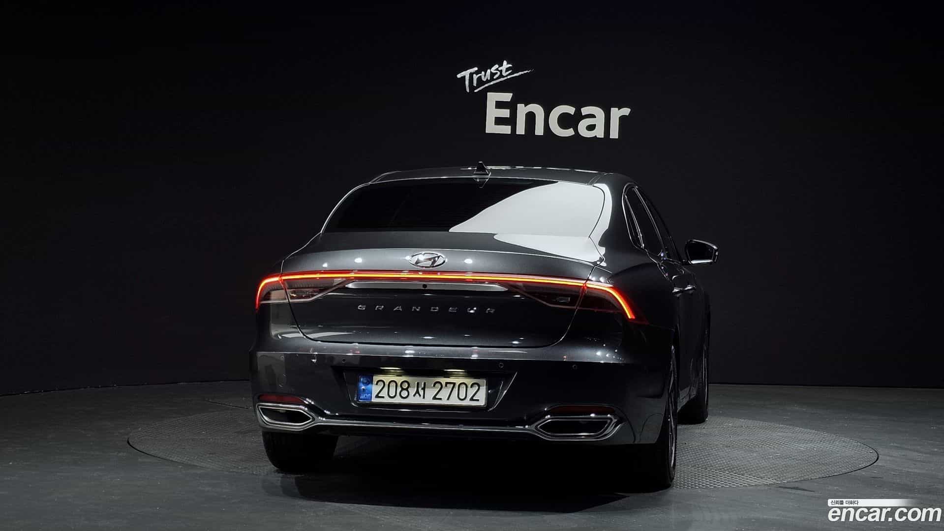 Grandeur Hyundai 2022.1-OUTER-004