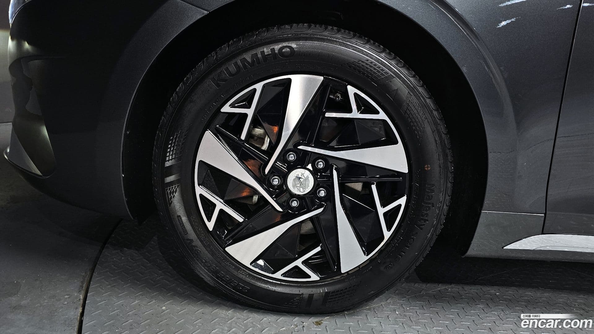 Main__Slider__Photo:Grandeur Hyundai 2022.1-4