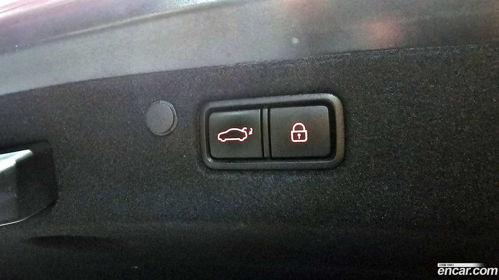 Grandeur Hyundai 2022.1-OPTION-024