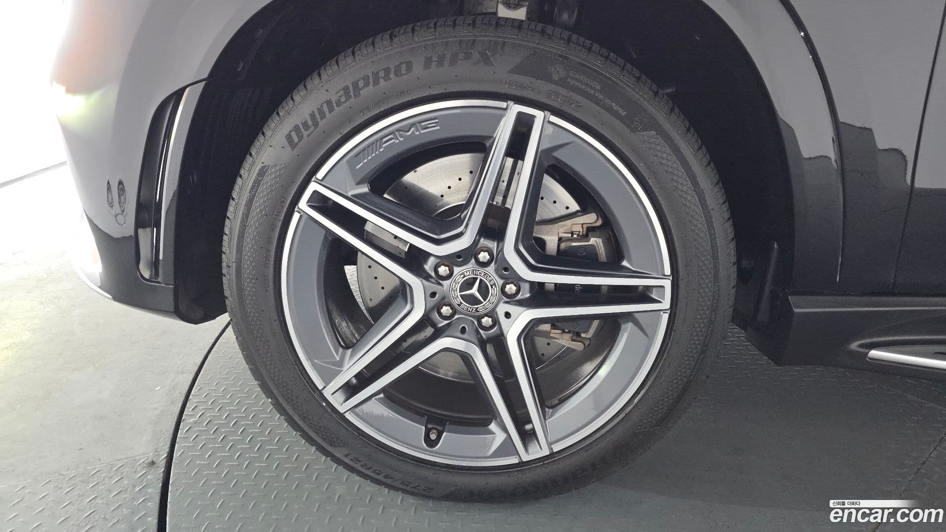 Main__Slider__Photo:GLE-Class Mercedes-Benz 2021.5-4