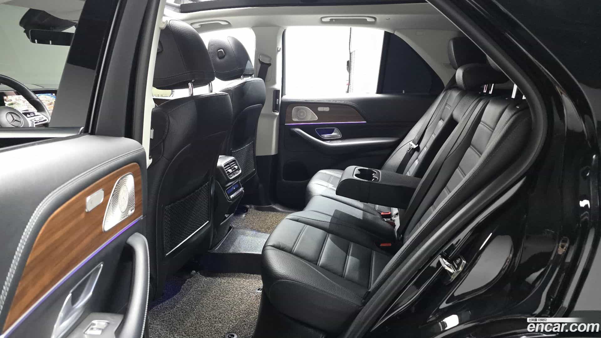 GLE-Class Mercedes-Benz 2021.5-OPTION-016