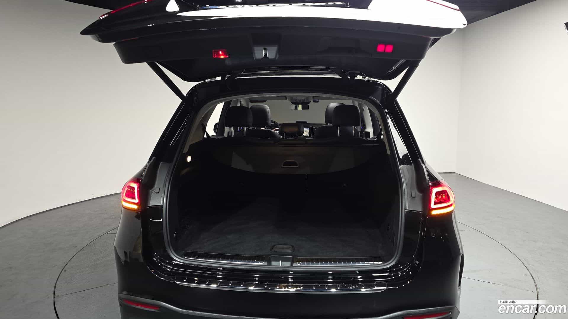 GLE-Class Mercedes-Benz 2021.5-OPTION-024