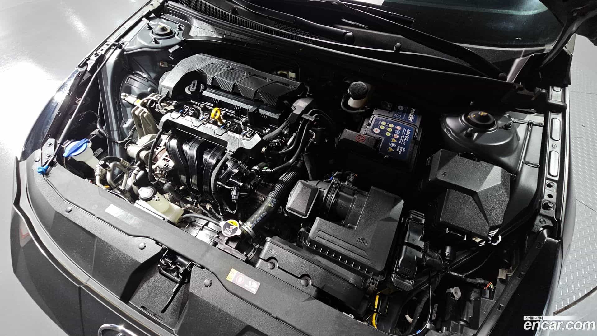 AVANTE Hyundai 2021.10-OUTER-006