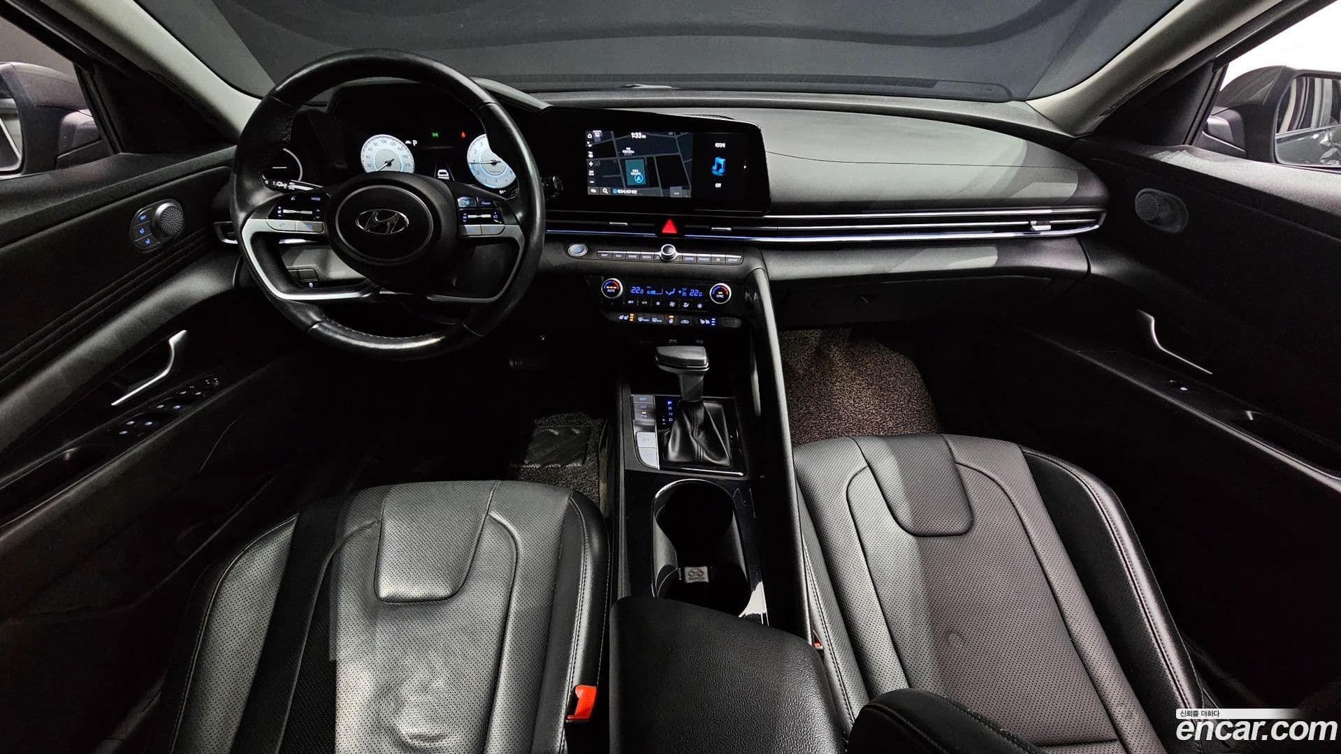 Main__Slider__Photo:AVANTE Hyundai 2021.10-6