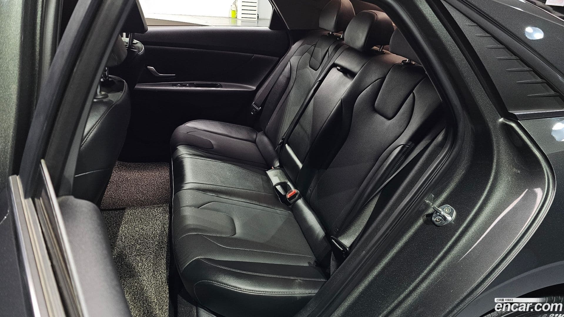 Main__Slider__Photo:AVANTE Hyundai 2021.10-11