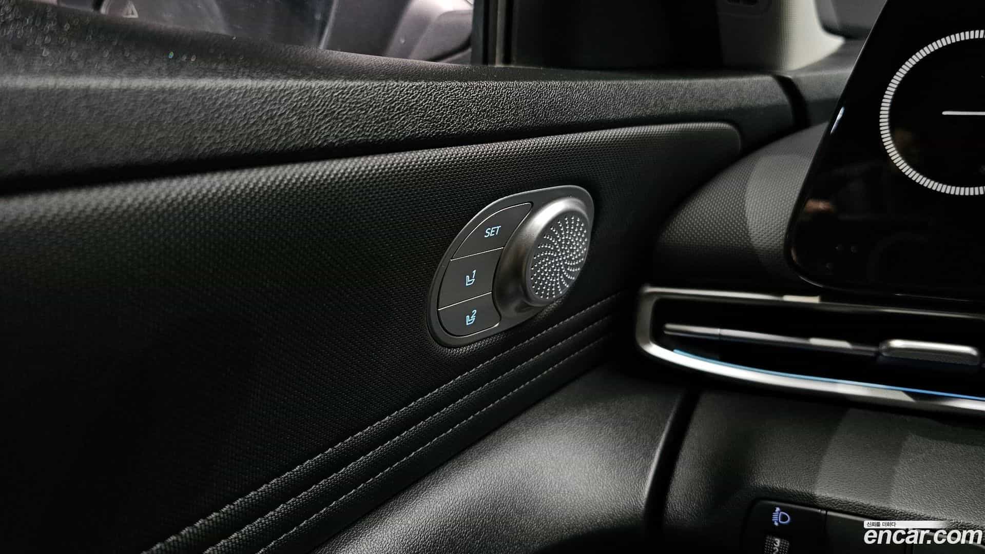 AVANTE Hyundai 2021.10-OPTION-020