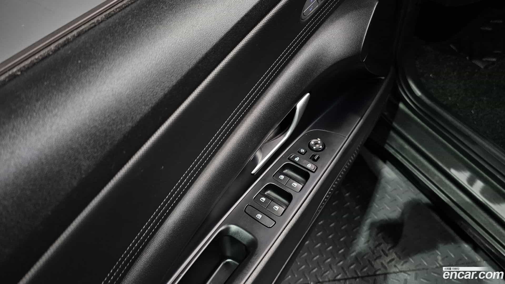 AVANTE Hyundai 2021.10-OPTION-022