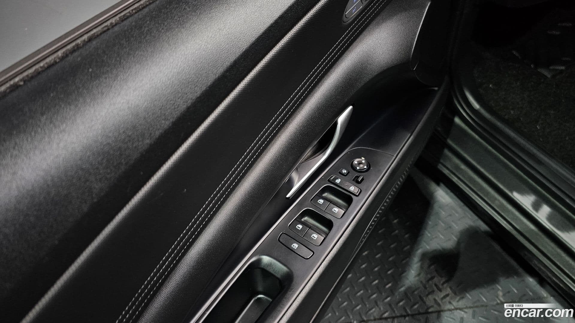 Main__Slider__Photo:AVANTE Hyundai 2021.10-17