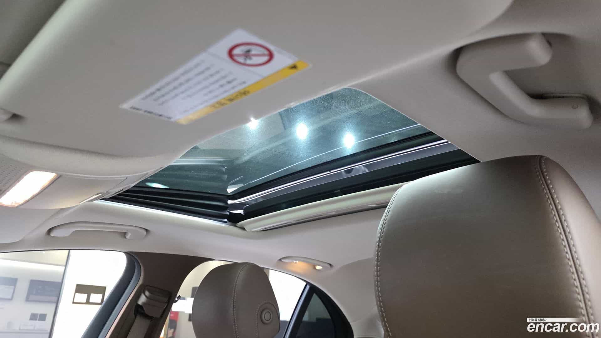 E-Class Mercedes-Benz 2019.3-OPTION-023