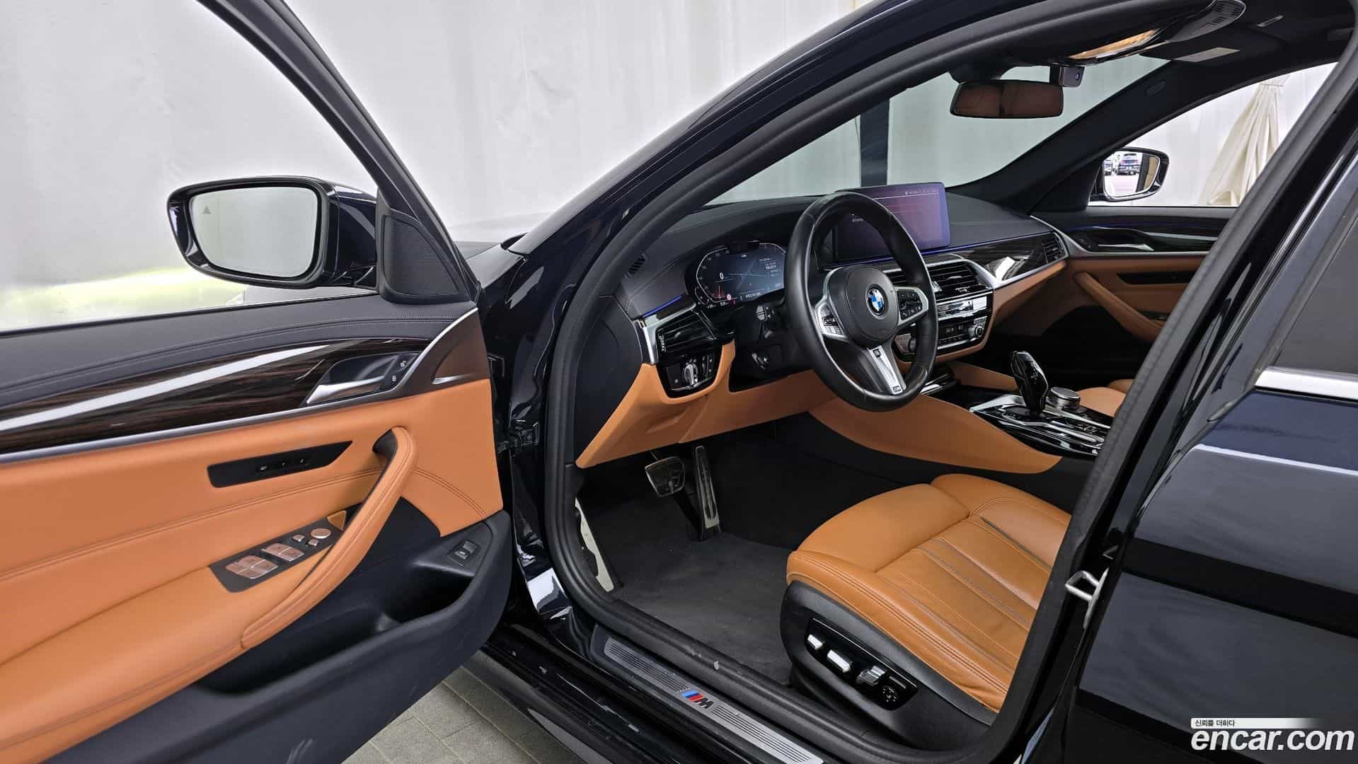 5-Series BMW 2021.11-INNER-010