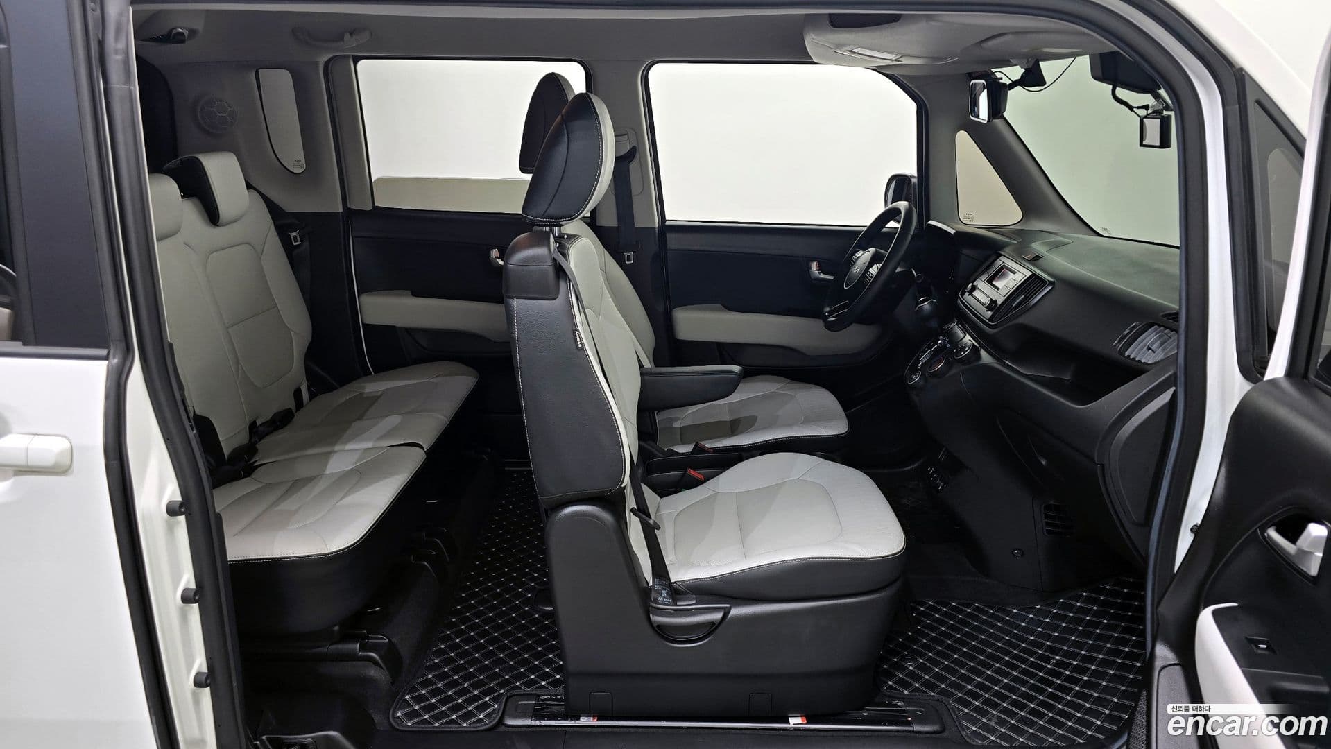 Main__Slider__Photo:RAY Kia 2023.0-11