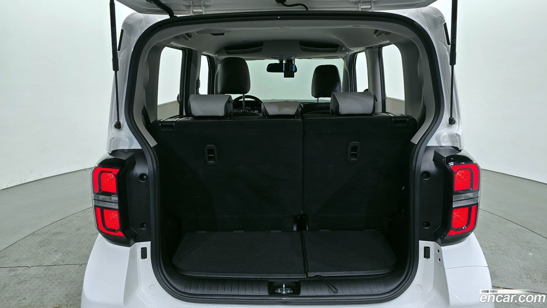 Main__Slider__Photo:RAY Kia 2023.0-19