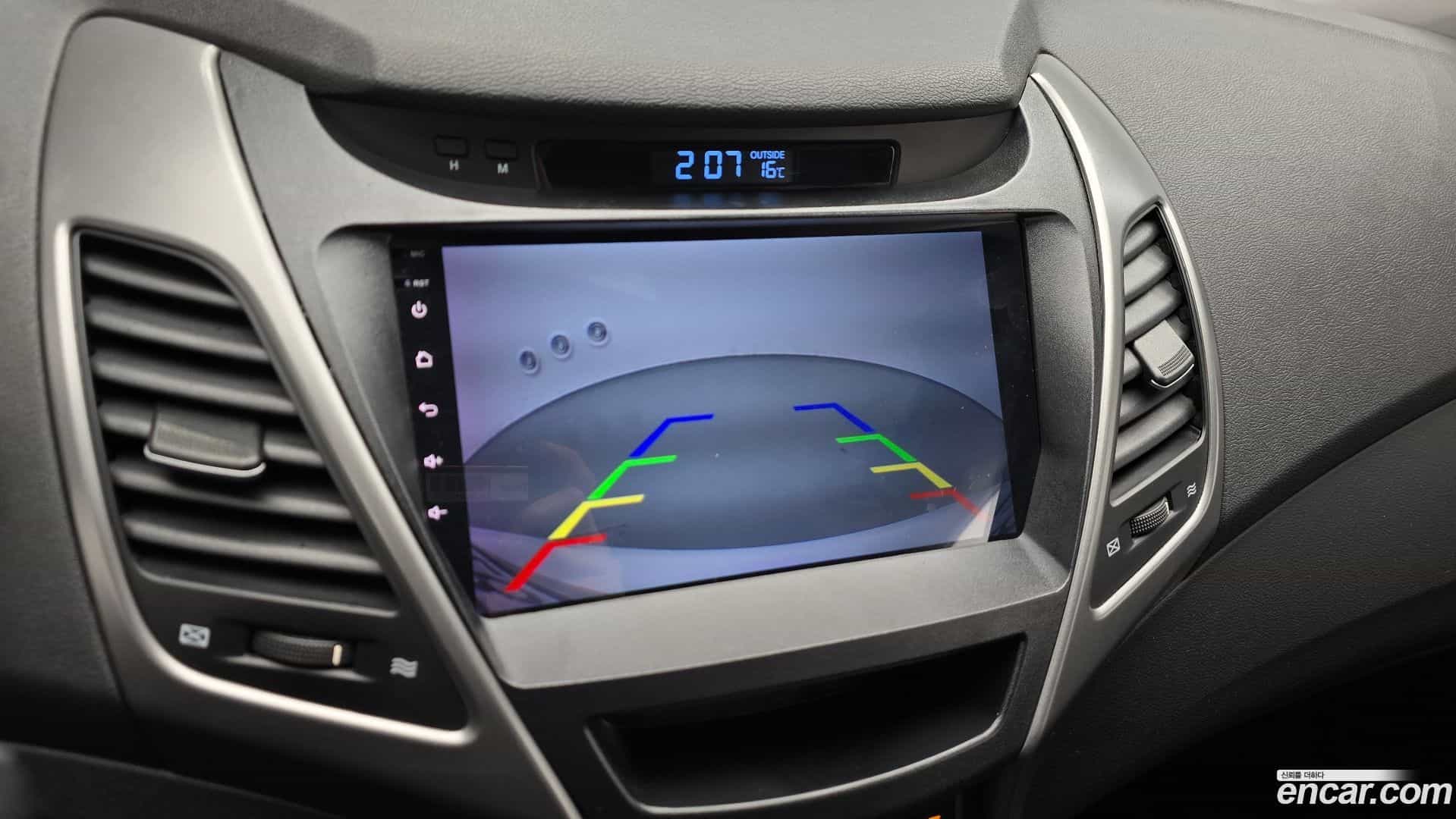 AVANTE Hyundai 2014.11-OPTION-020