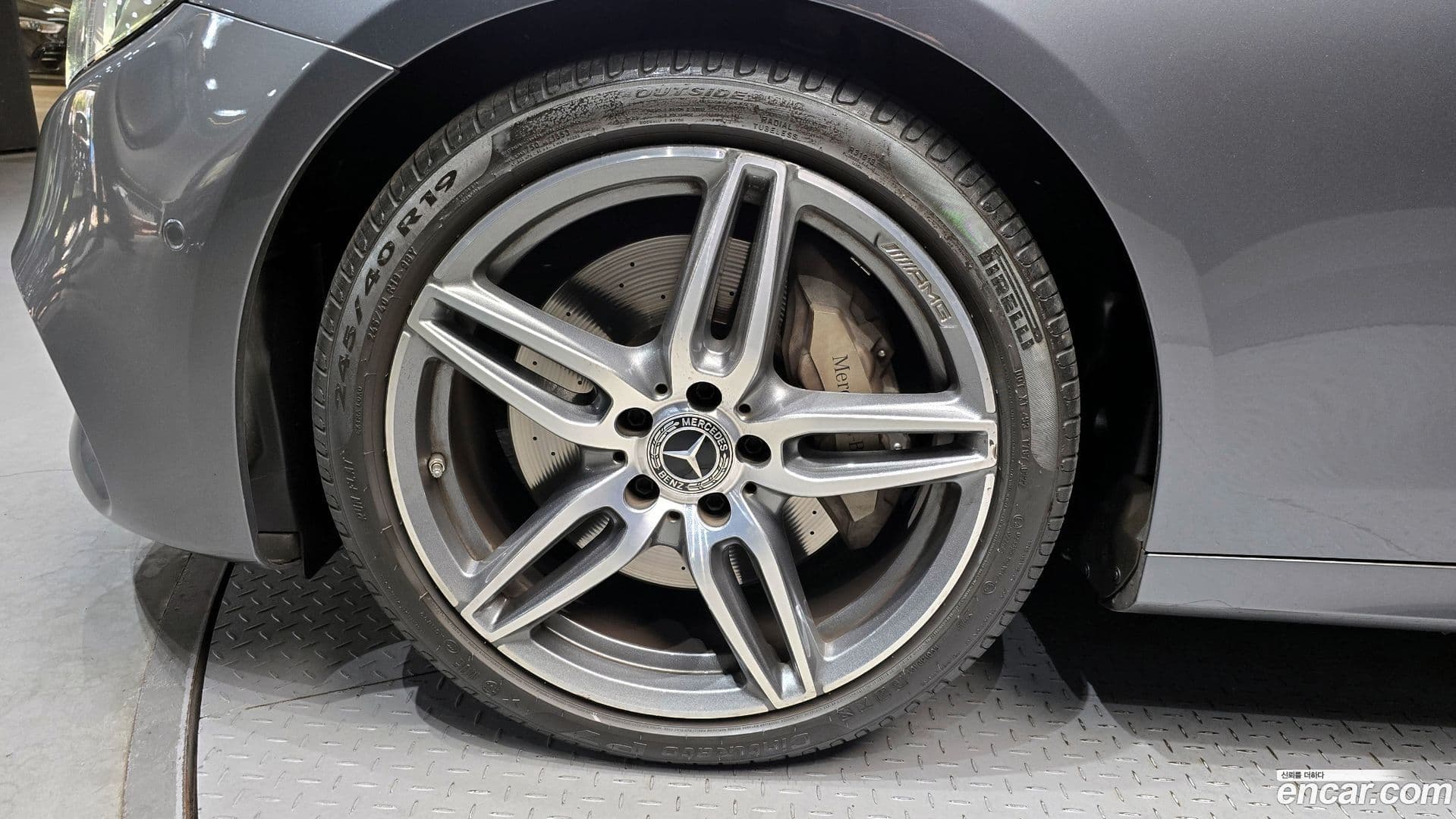 Main__Slider__Photo:E-Class Mercedes-Benz 2017.7-4