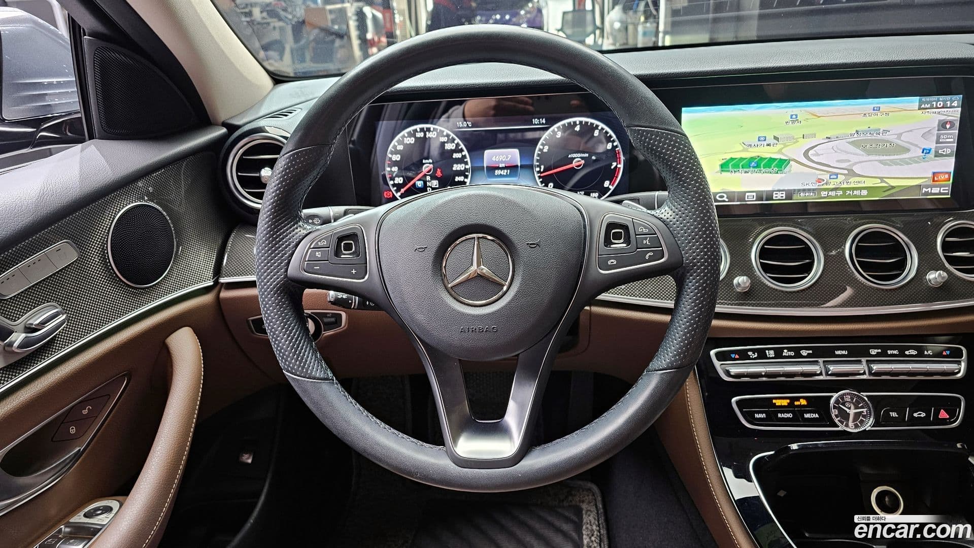Main__Slider__Photo:E-Class Mercedes-Benz 2017.7-13