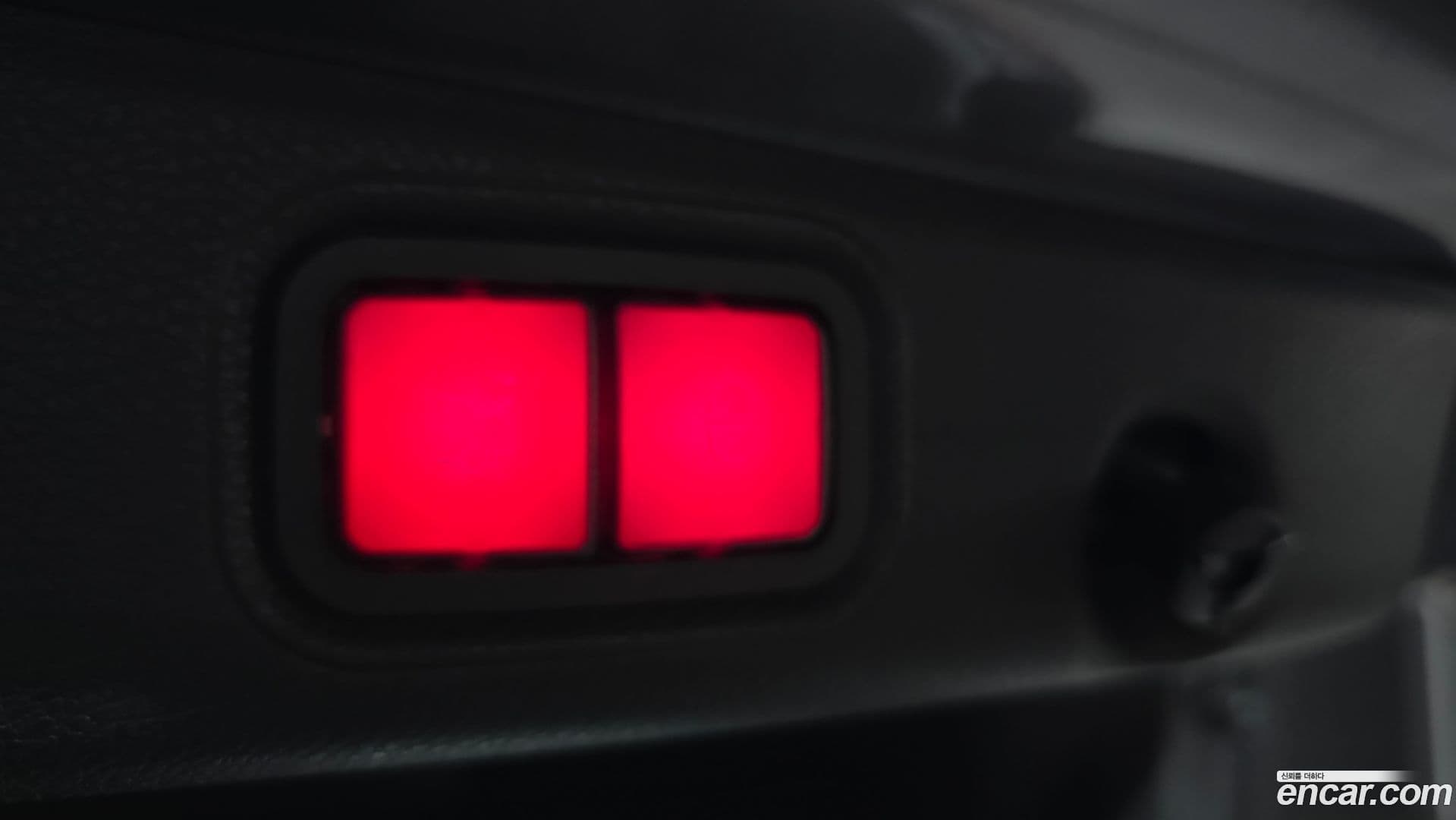 Main__Slider__Photo:E-Class Mercedes-Benz 2017.7-19