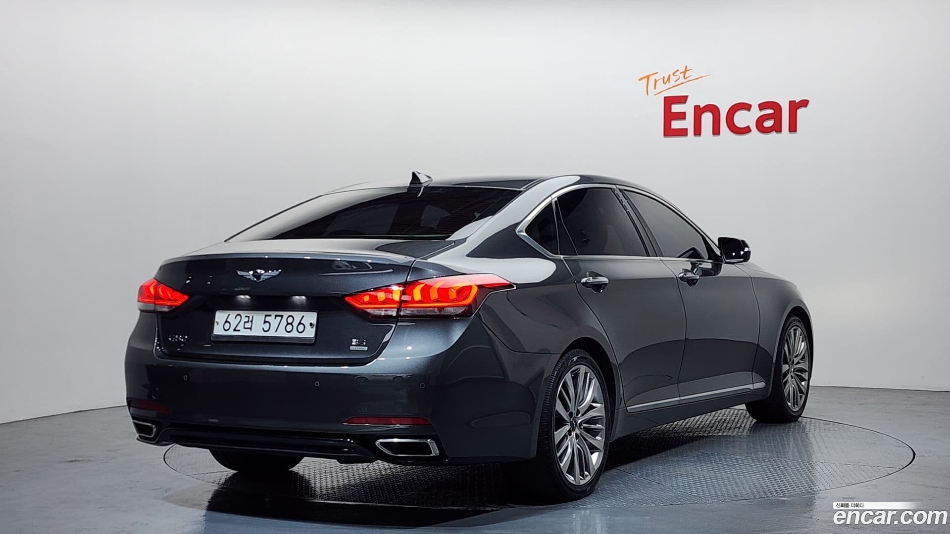 Main__Slider__Photo:G80 Genesis 2019.1-1