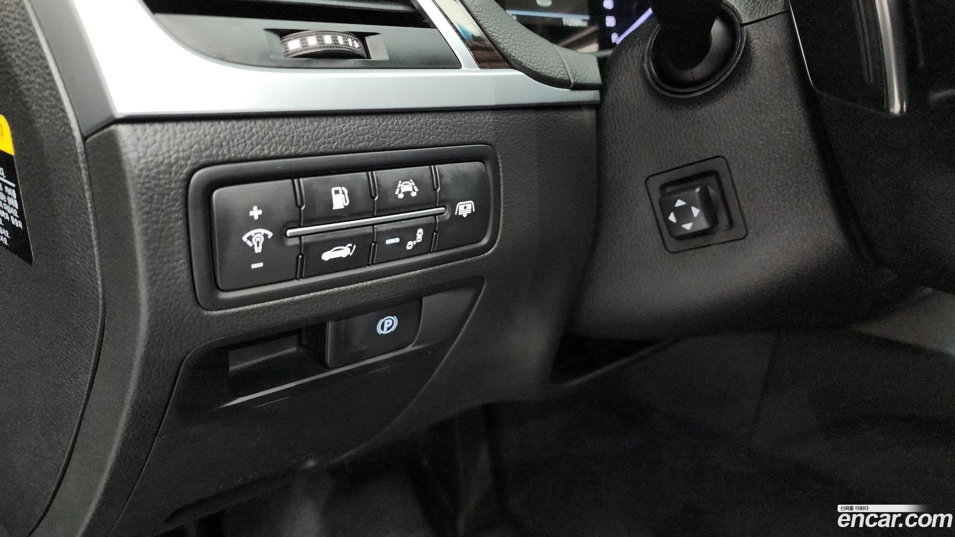 Main__Slider__Photo:G80 Genesis 2019.1-14