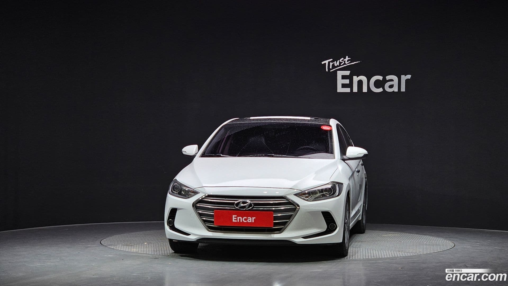 Main__Slider__Photo:AVANTE Hyundai 2016.11-2