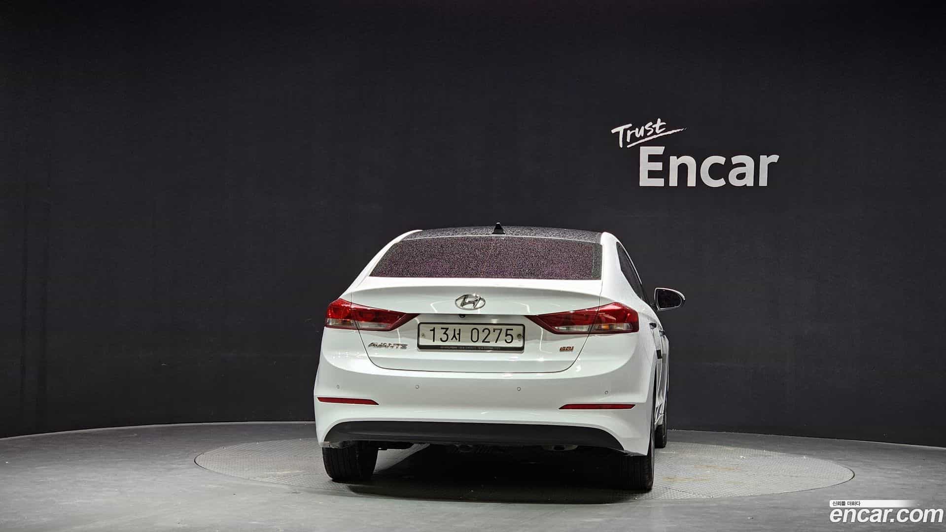 AVANTE Hyundai 2016.11-OUTER-004