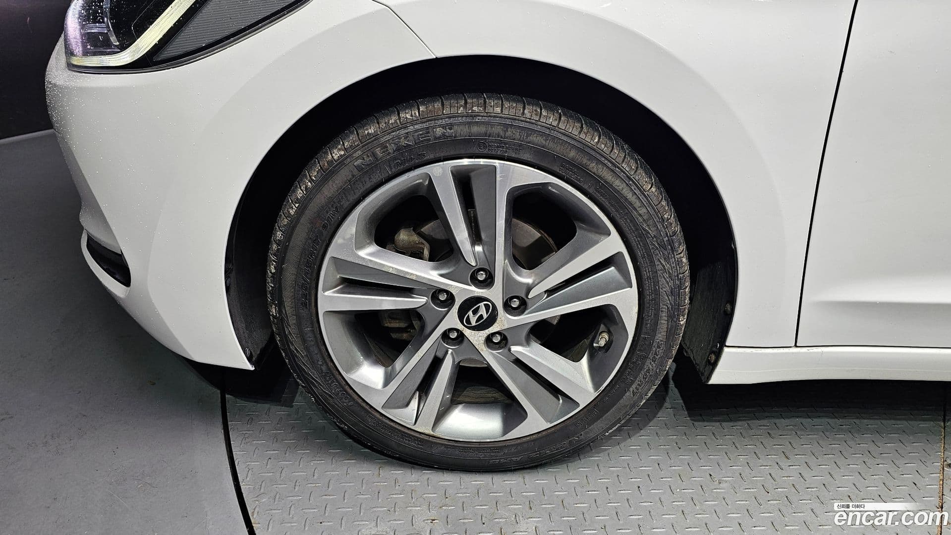 Main__Slider__Photo:AVANTE Hyundai 2016.11-4