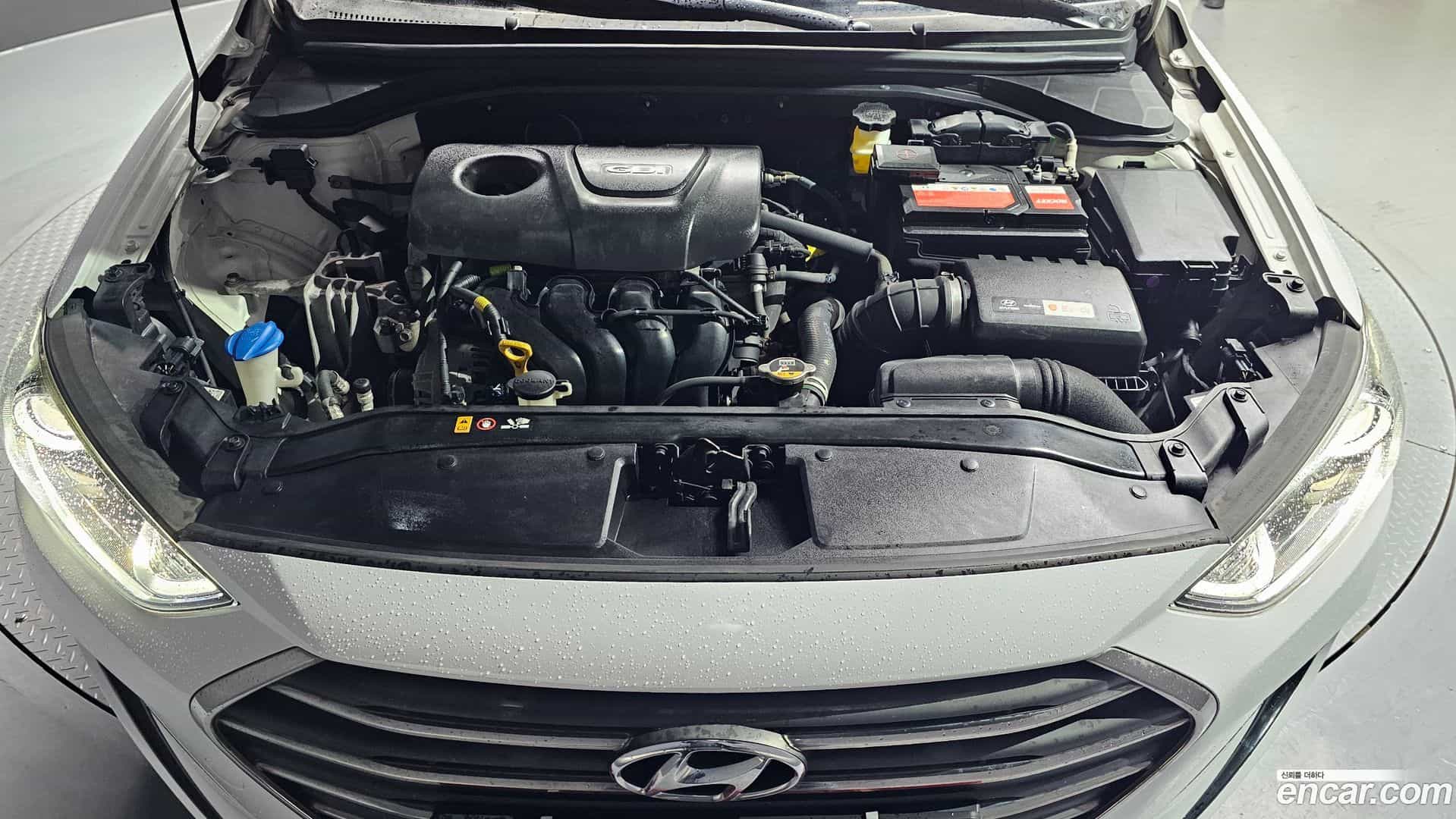 AVANTE Hyundai 2016.11-OUTER-006