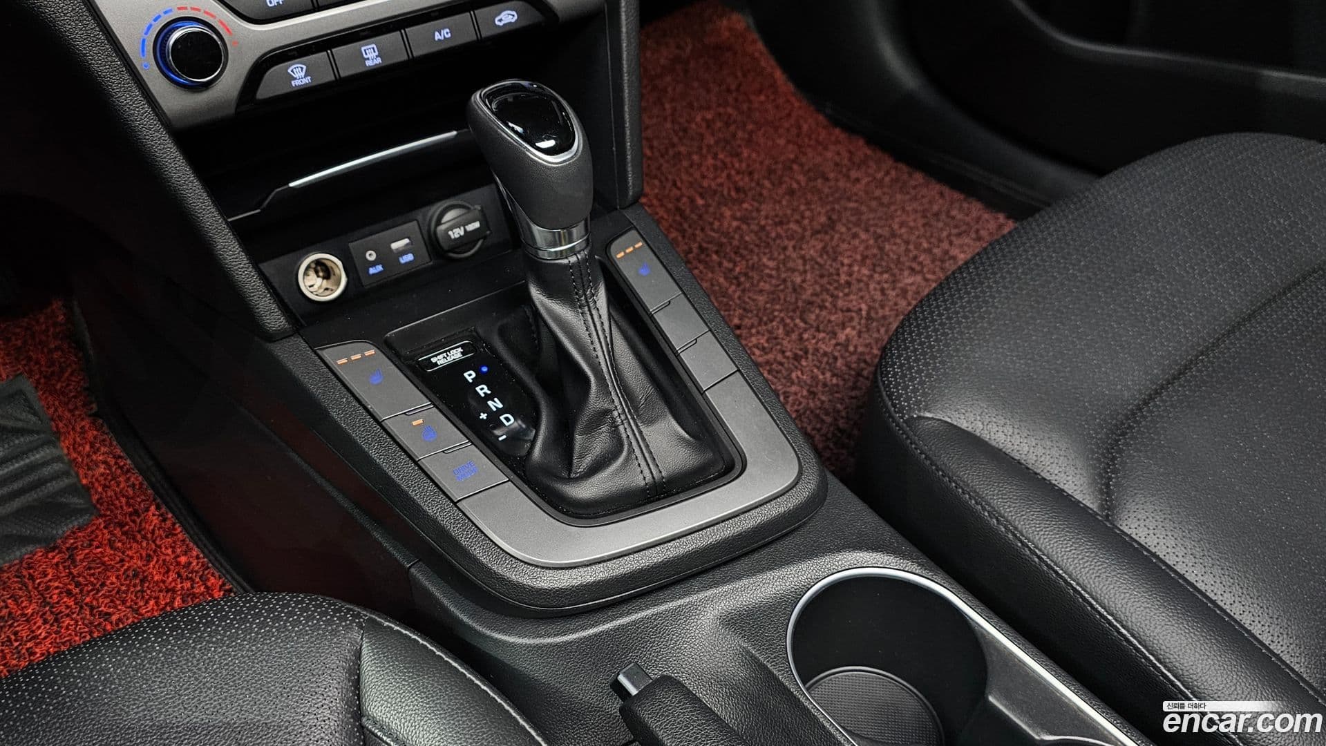 Main__Slider__Photo:AVANTE Hyundai 2016.11-8