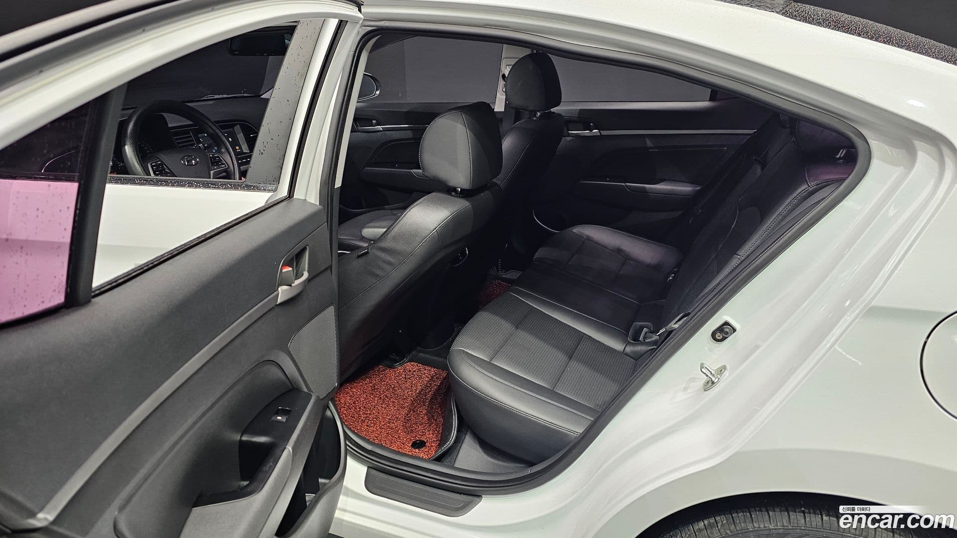 Main__Slider__Photo:AVANTE Hyundai 2016.11-11