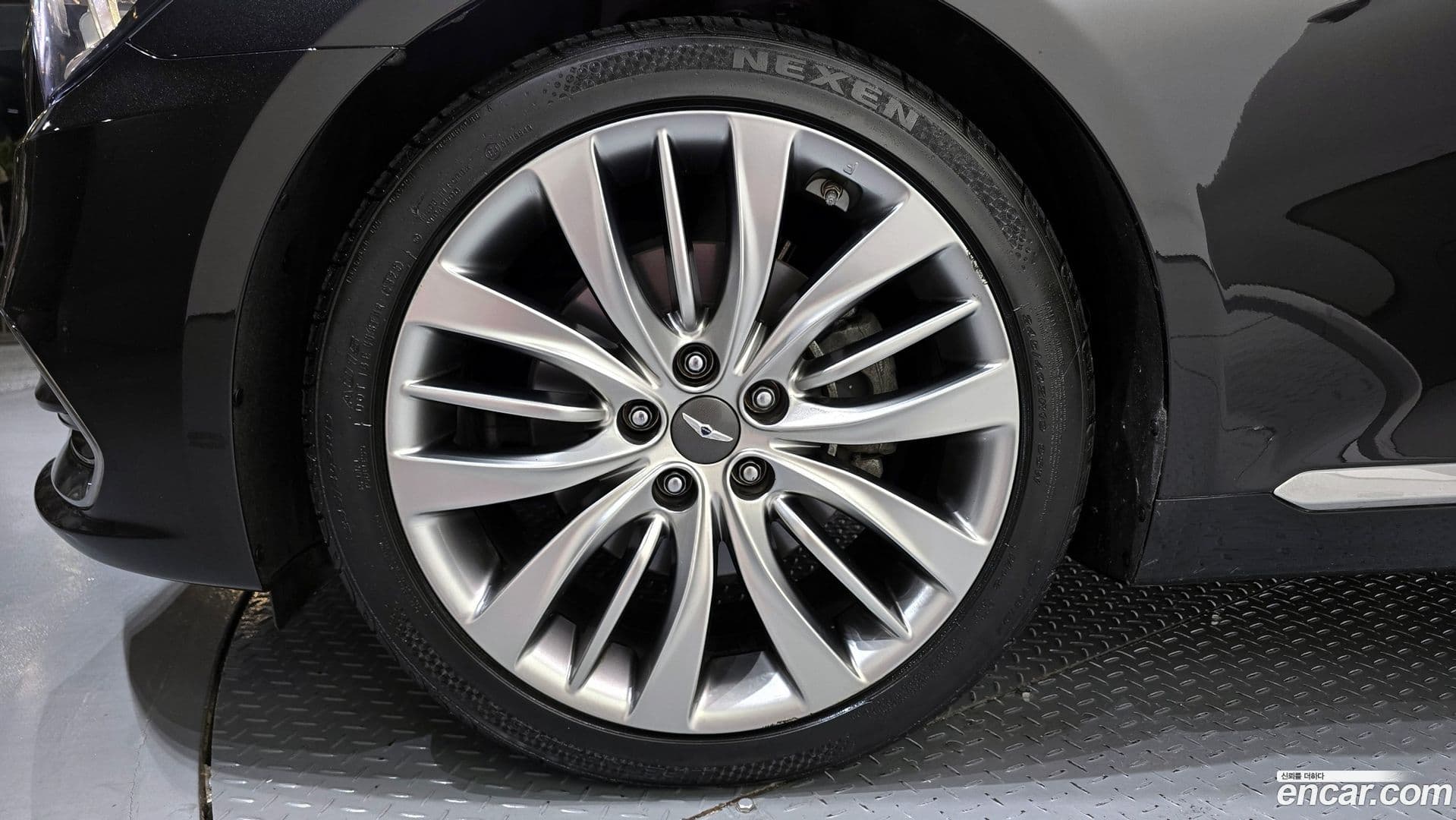 Main__Slider__Photo:G80 Genesis 2018.0-4