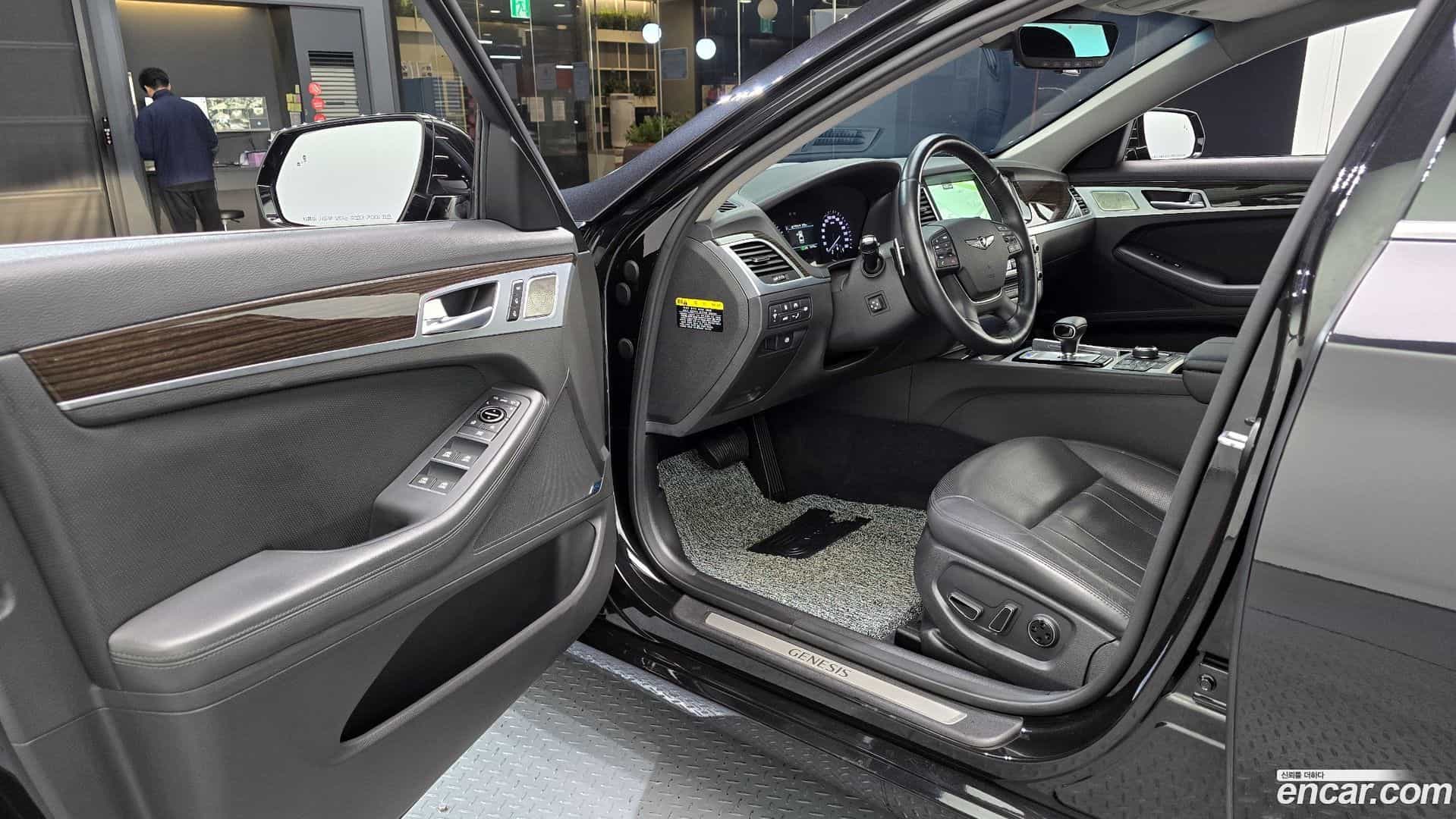 G80 Genesis 2018.0-OPTION-015