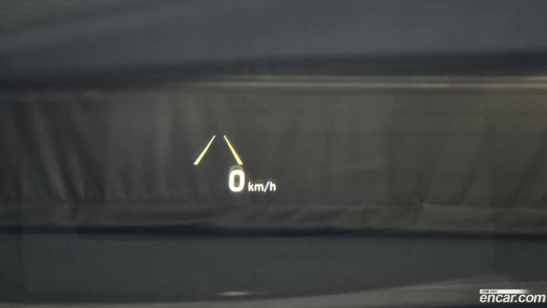 G80 Genesis 2018.0-OPTION-023